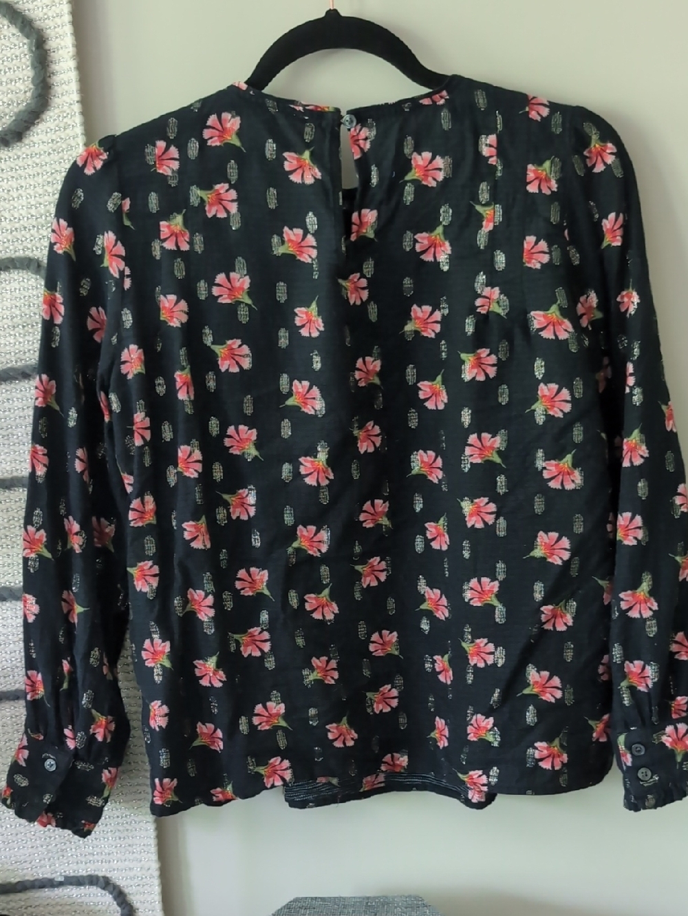 LOFT Floral Blouse Small PETITE